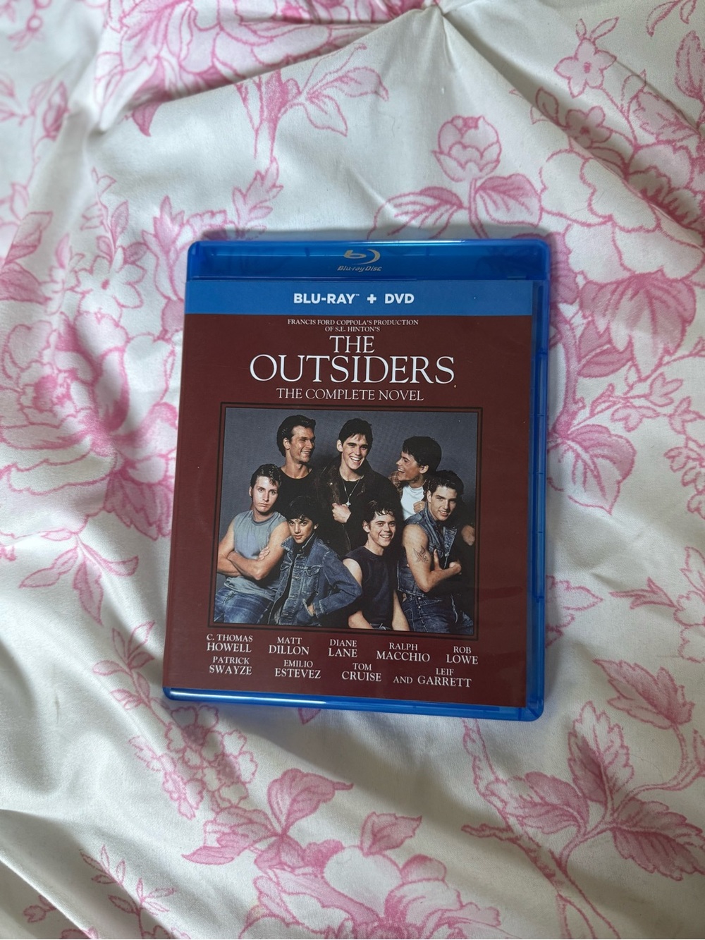 The Outsiders Blu-ray + DVD - The Complete Novel (Blue Case)